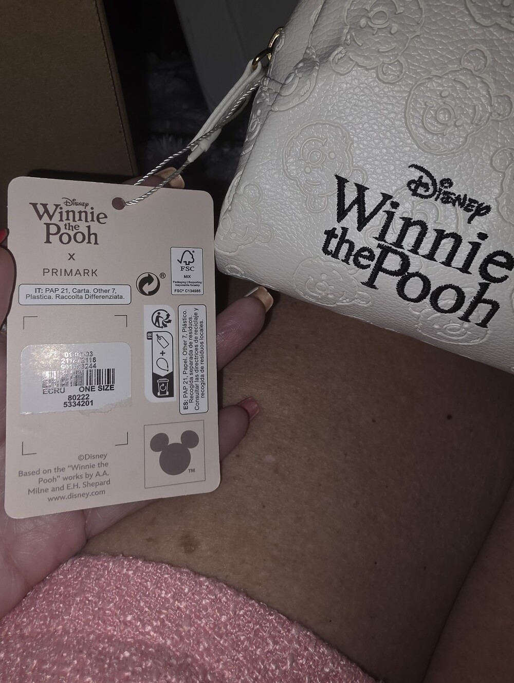 Disney Winnie the Pooh x Primark Debossed Makeup Bag - NWT - Picture 3 of 6